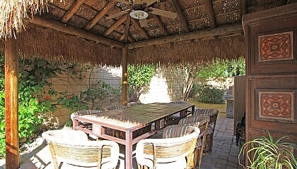 Tropical Poolside Cabana In Palm Springs