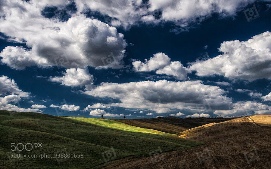 Tuscany Light Landscape by Fotoferrarini