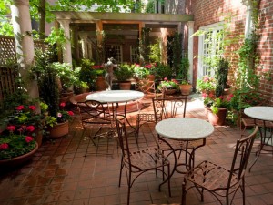 Mediterranean-Patio