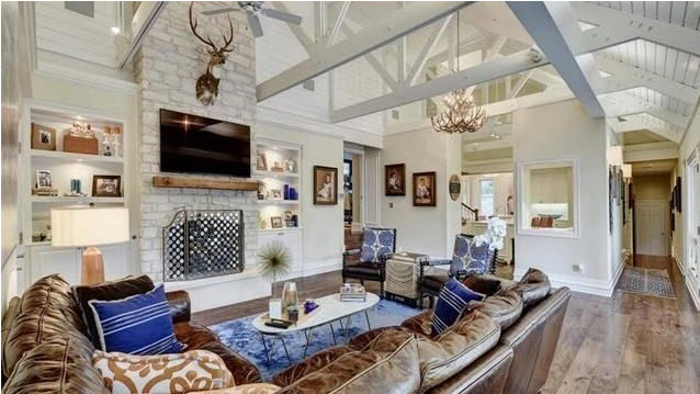 Giving the Boot: 49ers Kicker Phil Dawson Lists $2.35M Austin Mansion