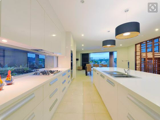 A #Builder Sunshine Luxury Kitchen plus more